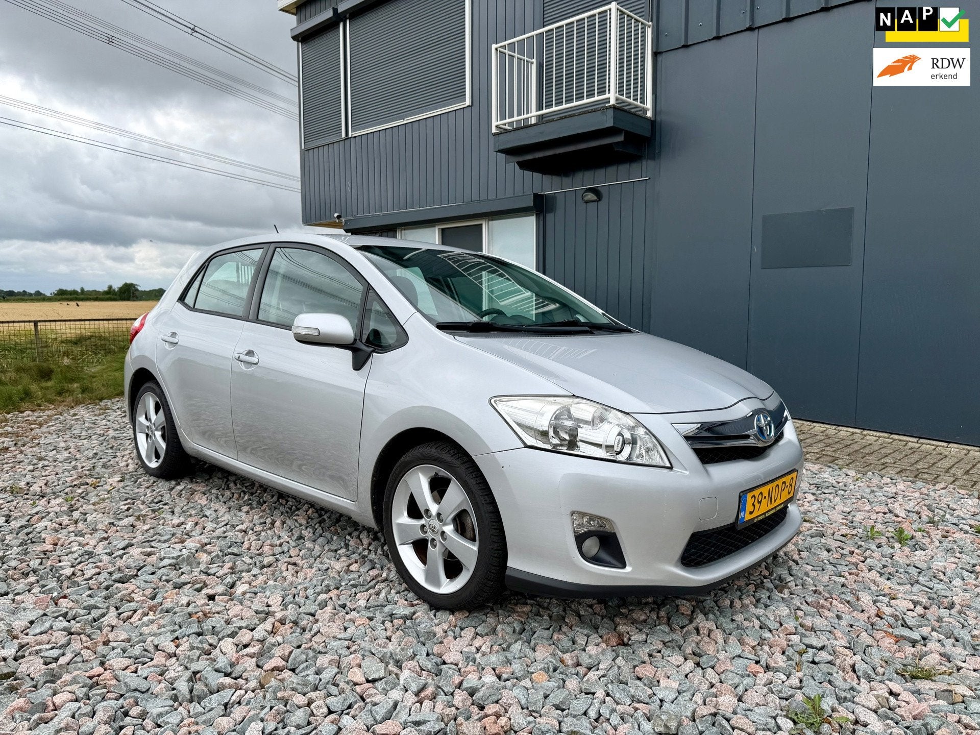 Toyota Auris 1.8 Full Hybrid Dynamic, Euro 5, Gebruikt, 4 cilinders, Origineel Nederlands