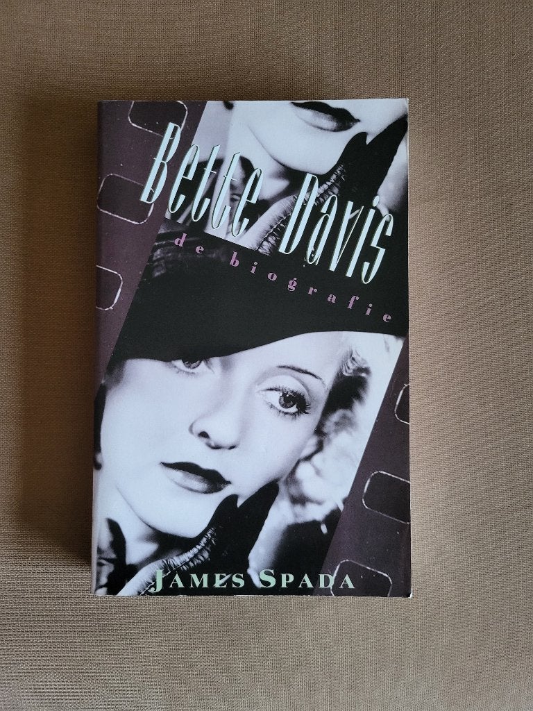 Bette Davis: De biografie - James Spada (paperback), Verzamelen, Ophalen of Verzenden, Zo goed als nieuw, Boek, Tijdschrift of Artikel