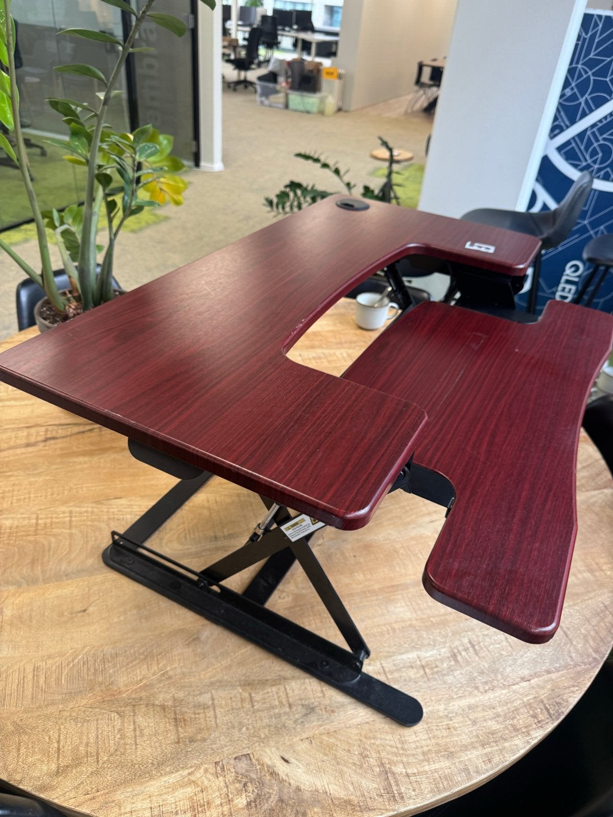 Nieuwe Zit-Sta Bureauverhoger - Ergonomisch Mahonie, Ophalen, Zit-sta bureau, Bruin, Nieuw
