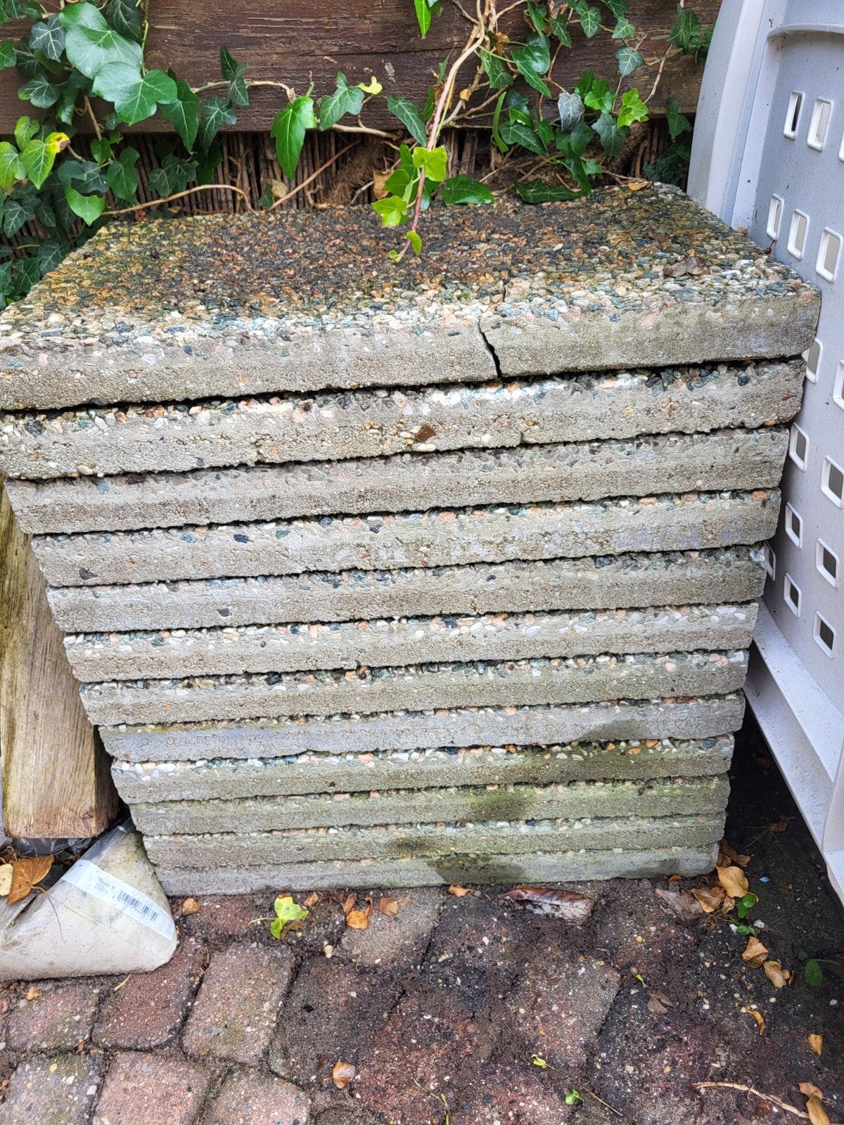 Gebruikte grindtegels., Tuin en Terras, Ophalen of Verzenden, Gebruikt, Overige materialen