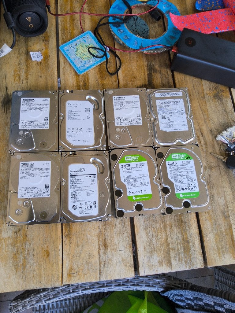 2TB Hardeschijven 8 stuks, Computers en Software, Harde schijven, Intern, 2TB, Gebruikt, Ophalen of Verzenden