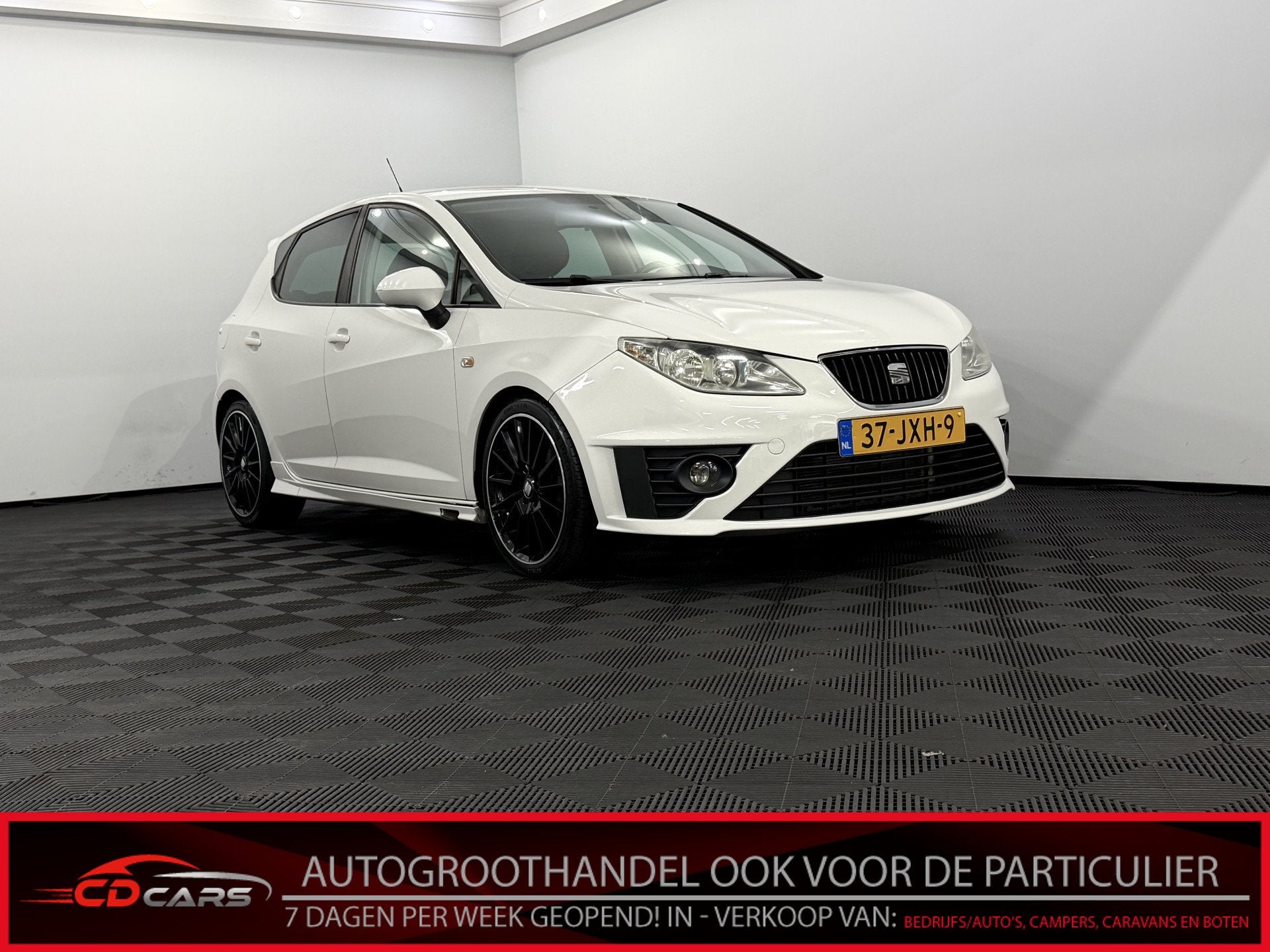 SEAT Ibiza 1.4 Sport-up Airco, Sportief uitlaat, Sportief ve, Voorwielaandrijving, 4 cilinders, Origineel Nederlands, Bedrijf