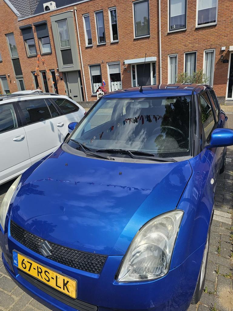 Suzuki Swift 1.3 5D 2005 Blauw, Voorwielaandrijving, Stof, 40 €/maand, Zwart