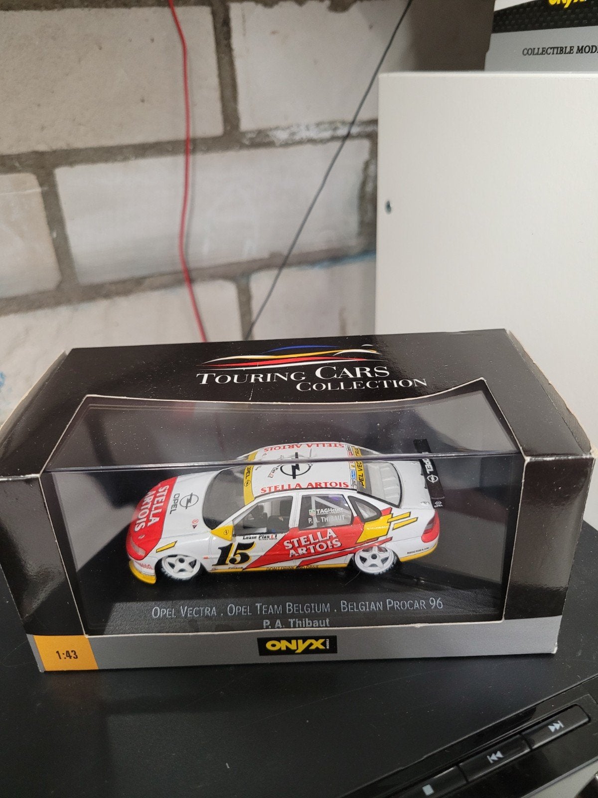 opel vectra onyx 1:43 XT007, Hobby en Vrije tijd, Modelauto's | 1:43, Ophalen of Verzenden, Zo goed als nieuw, Auto, Overige merken