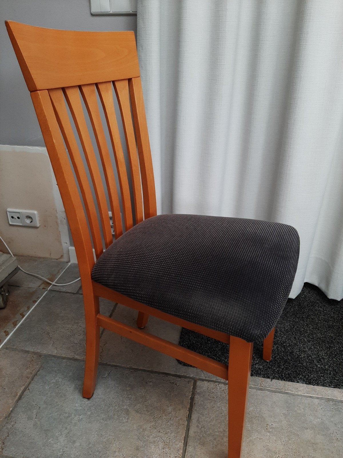 6 houten stoelen met stoffen bekleding evt plus tafel, Huis en Inrichting, Stoelen, Ophalen, Gebruikt, Vijf, Zes of meer stoelen