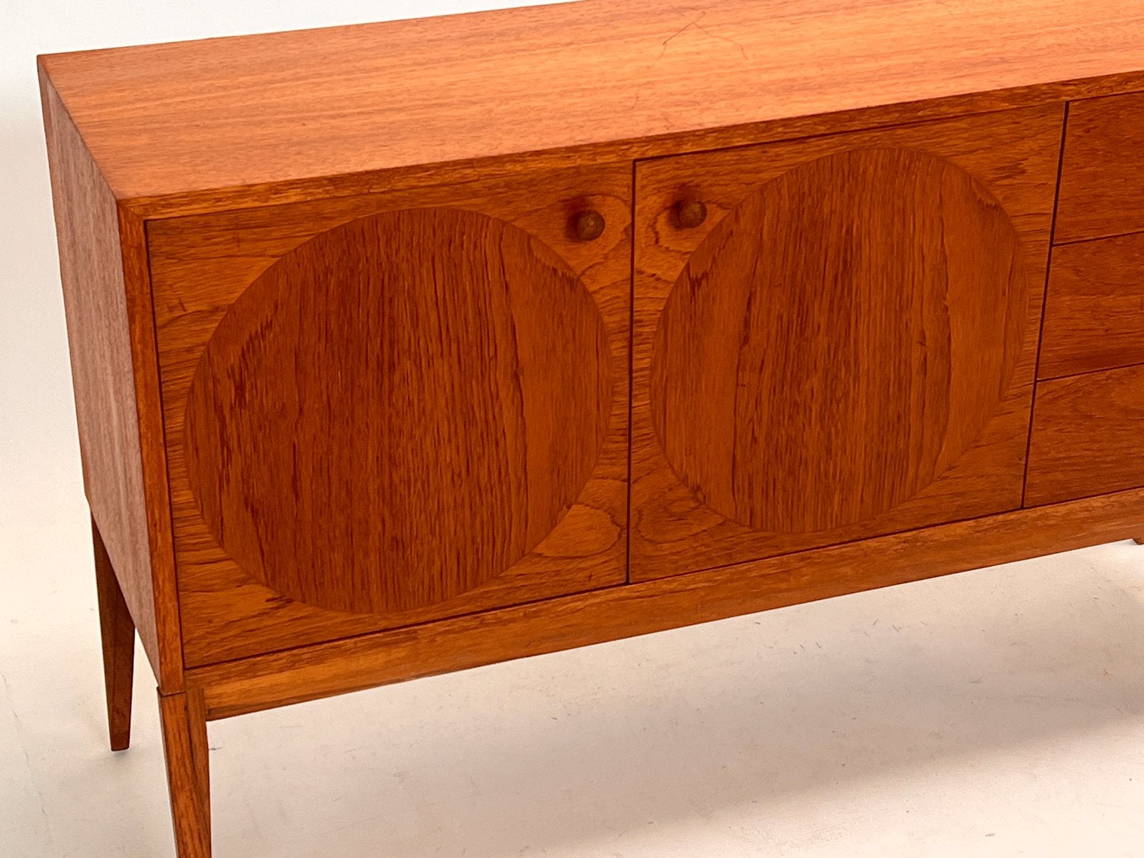 Vintage jaren 60 dressoir, Huis en Inrichting, Ophalen of Verzenden, Zo goed als nieuw, 25 tot 50 cm