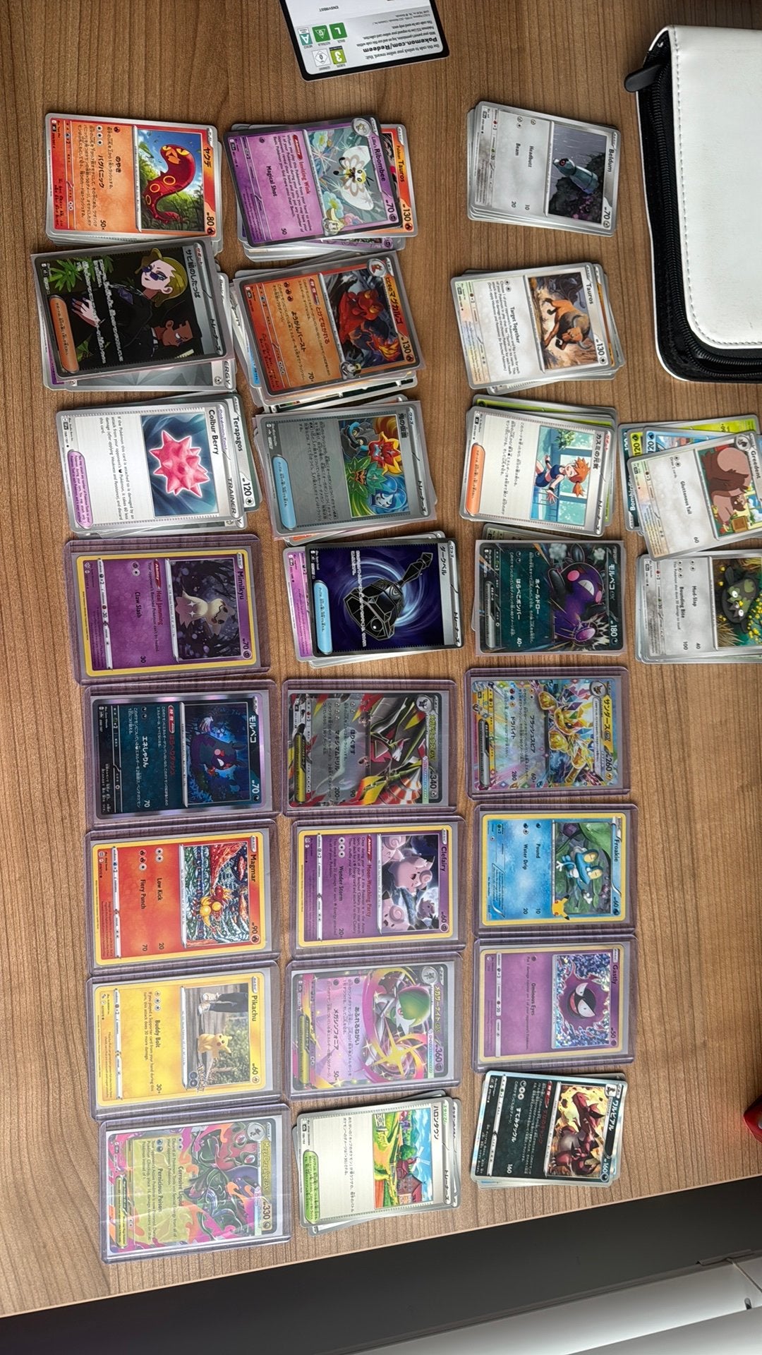 Grote pokemon collectie plus kaarten in map met oude kaarten, Ophalen of Verzenden, Zo goed als nieuw, Meerdere kaarten