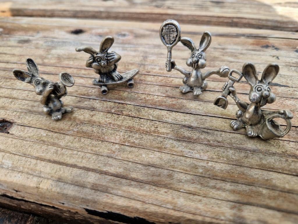 4 vintage tinnen konijntjes, Verzamelen, Ophalen of Verzenden, Zo goed als nieuw, Dier