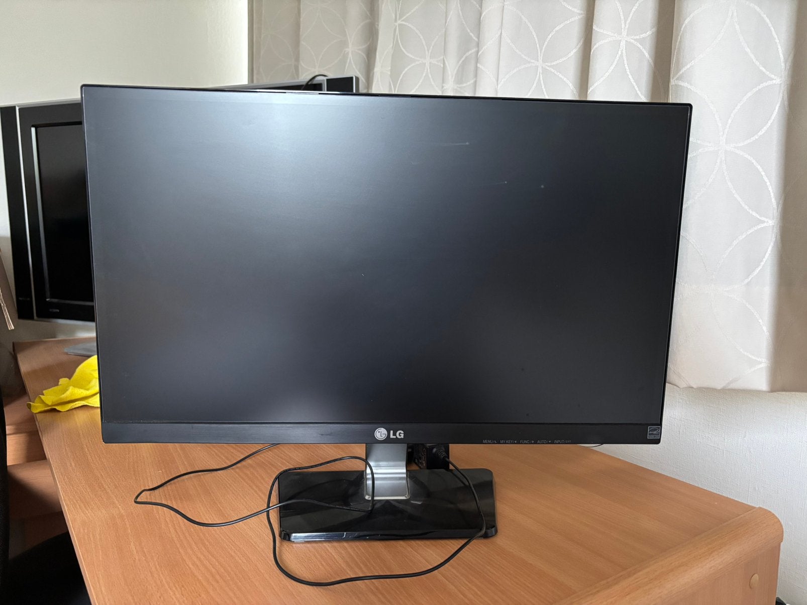 LG computer scherm 23 inch Full HD, Ophalen, Full HD, Zo goed als nieuw, Overige typen