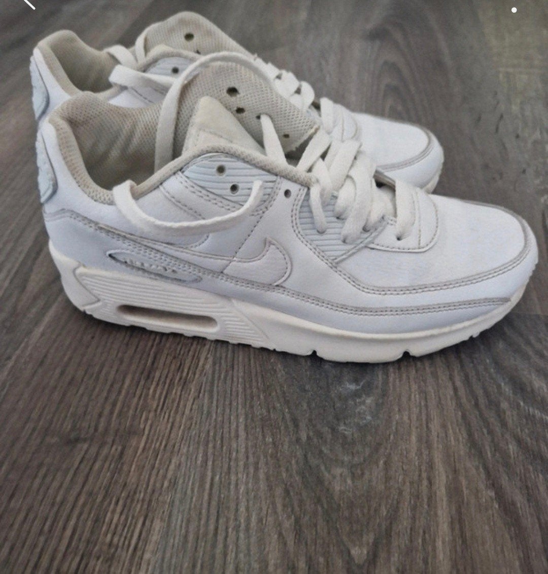 Nike Airmax 90 inclusief originele schoenendoos, Kleding | Dames, Ophalen of Verzenden, Zo goed als nieuw, Wit, Sneakers of Gympen