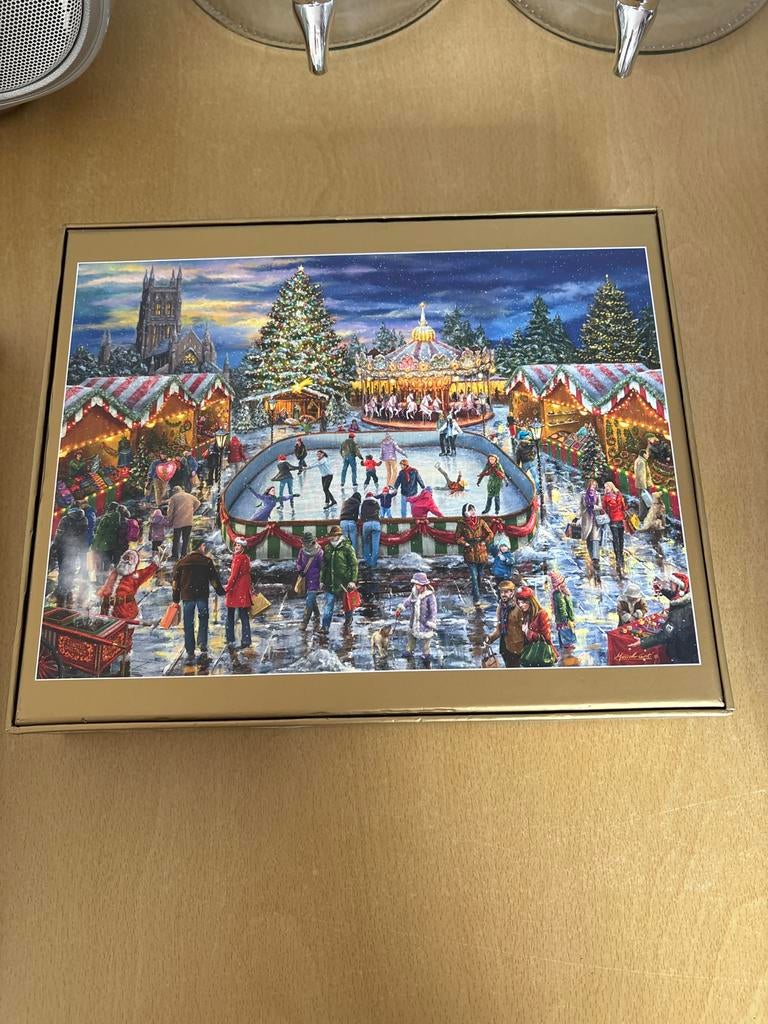 Kerstmarkt Schaatsbaan Puzzel - 1000 stukjes, Hobby en Vrije tijd, Ophalen of Verzenden, 500 t/m 1500 stukjes, Zo goed als nieuw