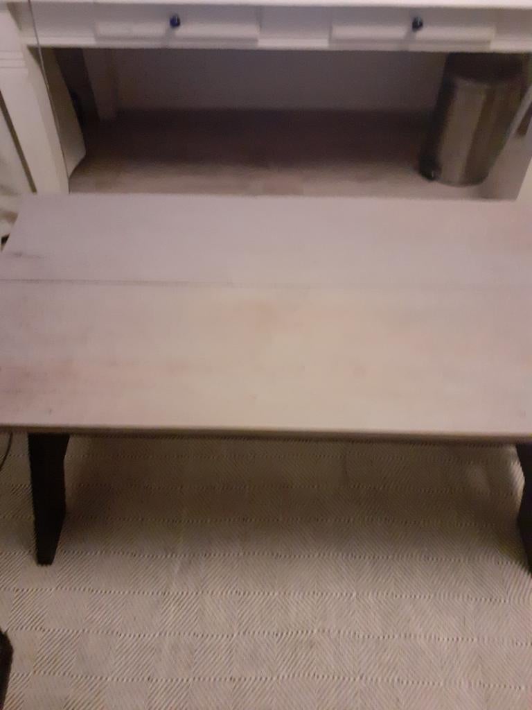 Stevige houten kindertafel, Kinderen en Baby's, Kinderkamer | Tafels en Stoelen, Ophalen of Verzenden, Gebruikt, Tafel(s)