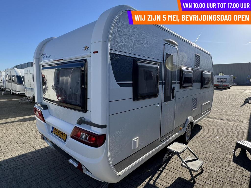 Hobby 495 UL DE LUXE.ENKELE BEDDEN,1750 KG AS,MOVER,VOORTENT, Mover, Rondzit, Hobby, 7 tot 8 meter