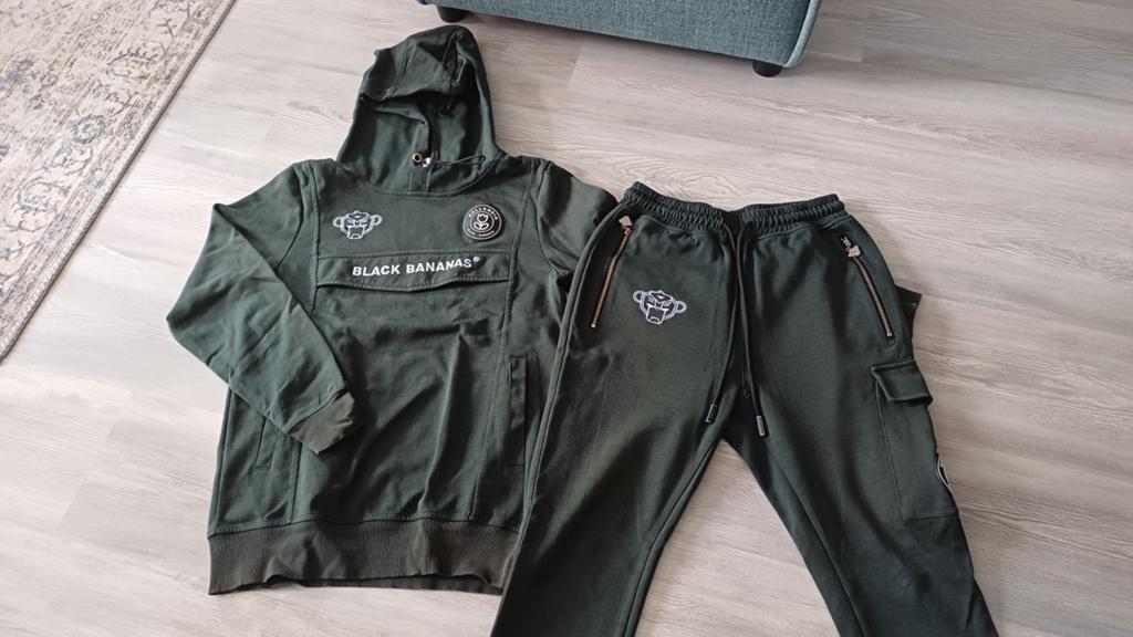 Black bananas tracksuit groen maat XS, Ophalen of Verzenden, Zo goed als nieuw, Jongen of Meisje, Broek