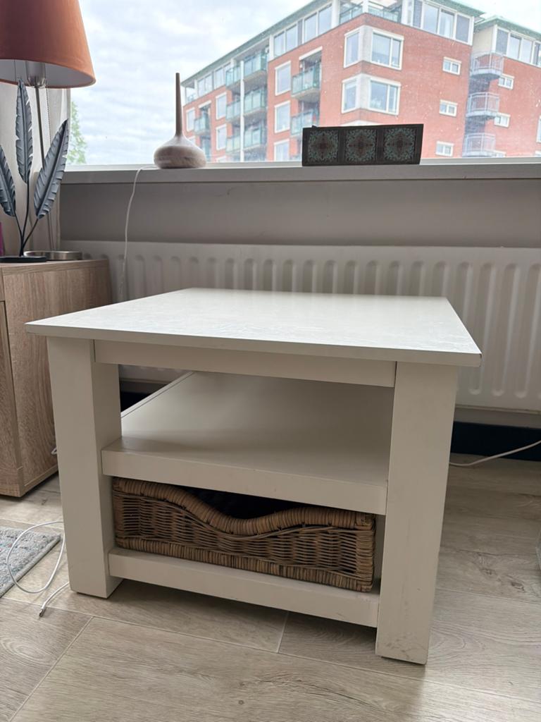 Witte salontafel met opbergmand, Huis en Inrichting, Minder dan 45 cm, Minder dan 55 cm, Gebruikt, Vierkant