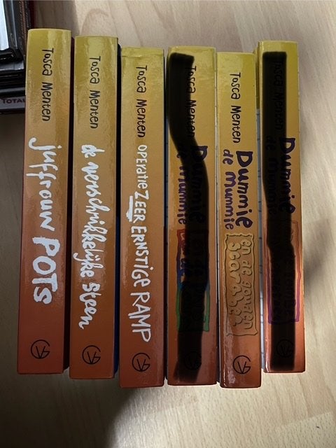 Tosca Menten boeken - Dummie de Mummie & Jufrouw Pots, Nieuw, Ophalen of Verzenden, Fictie, Tosca Menten