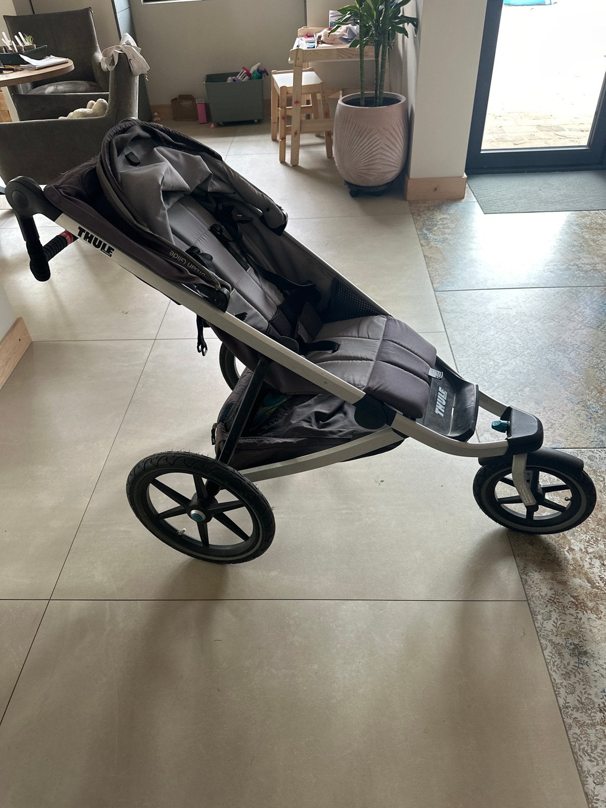 Thule Urban Glide 2 Jogger Kinderwagen - Gebruikt, Gebruikt, Luchtbanden, Ophalen, Kinderwagen