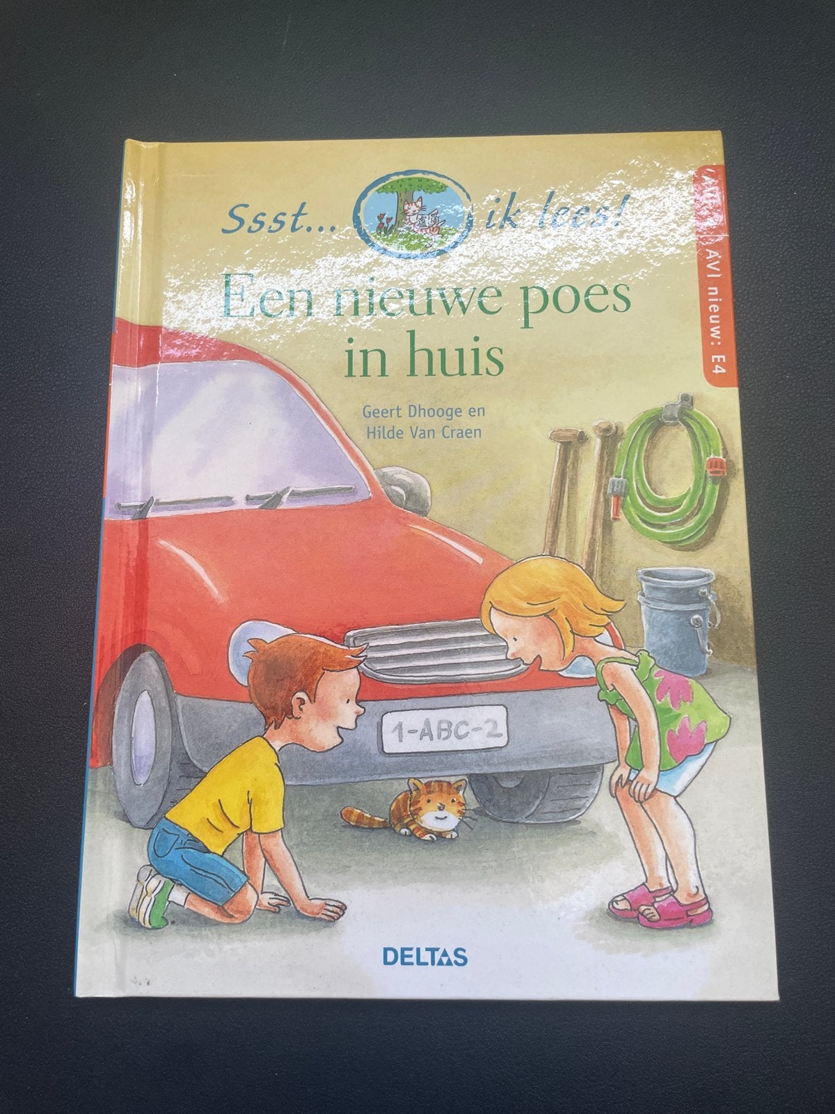 Ssst... ik lees! Een nieuwe poes in huis, Boeken, Ophalen, Zo goed als nieuw, Fictie algemeen