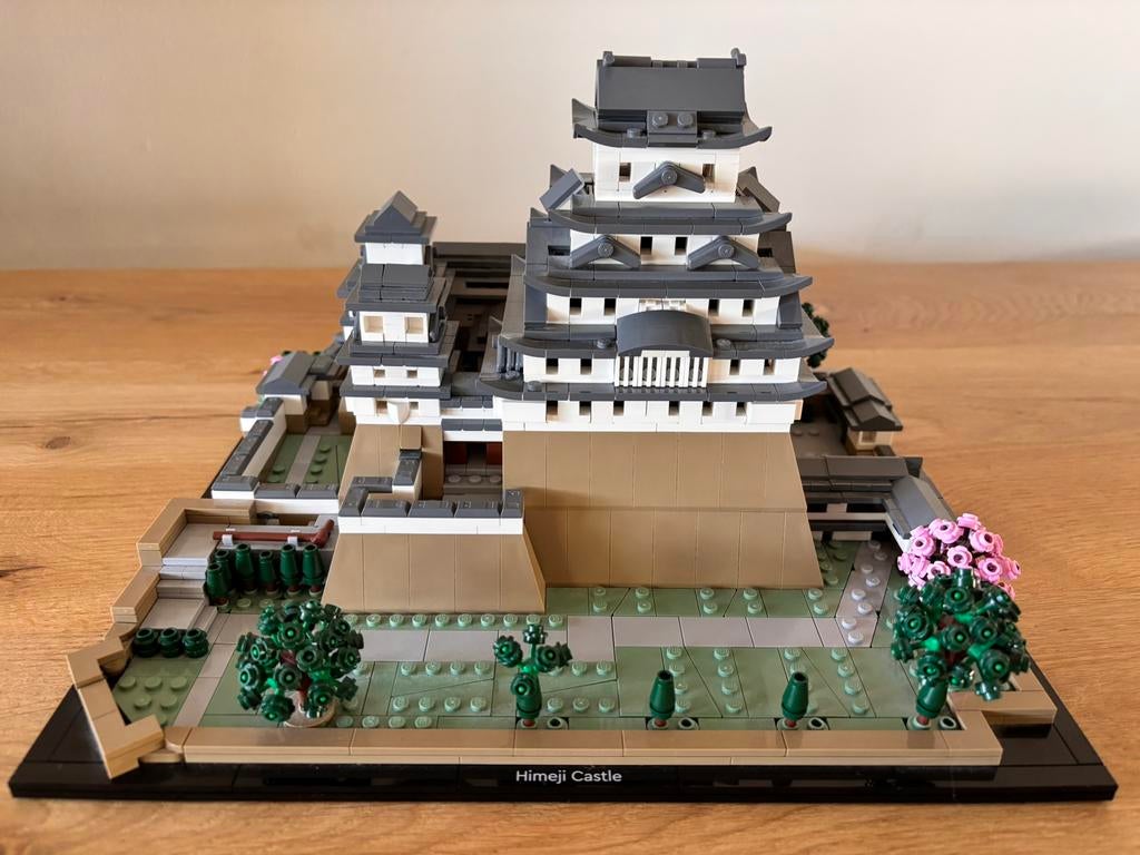 Lego Himeji Castle 21060, Ophalen of Verzenden, Zo goed als nieuw