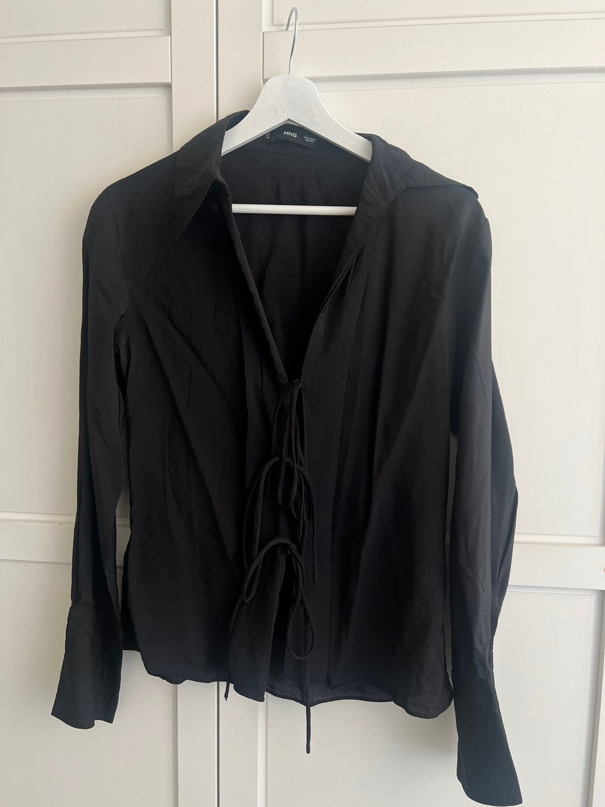 Mango simpele zwarte top blouse met lange mouwen, Ophalen of Verzenden, Zo goed als nieuw, Maat 36 (S), Zwart