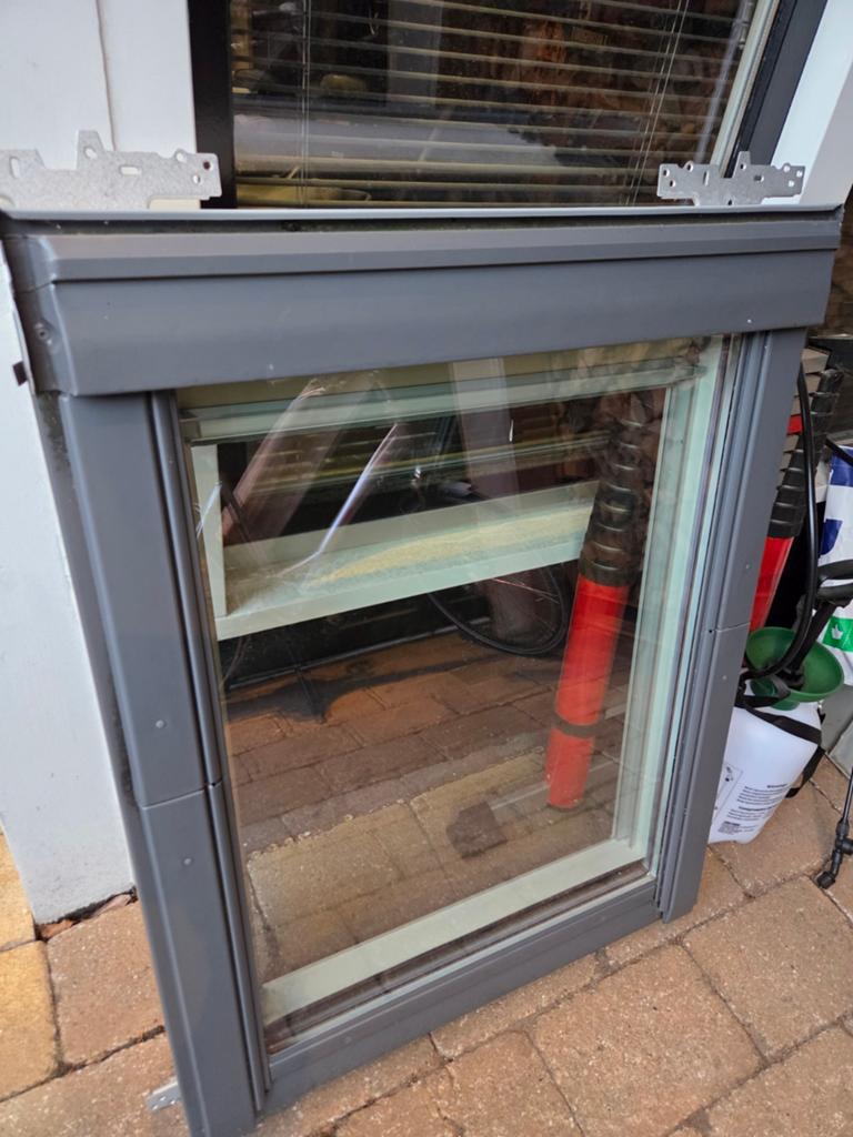Velux dakraam 78x98 GGL MK04 compleet, Ophalen, Minder dan 80 cm, 80 tot 120 cm, Zo goed als nieuw