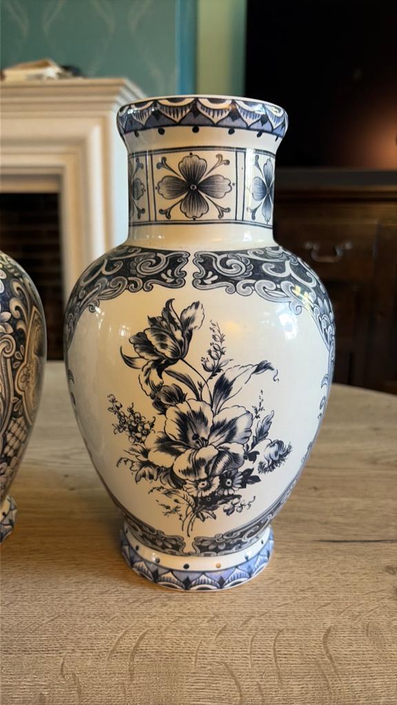 2 delfts blauwe vazen, Antiek en Kunst, Ophalen