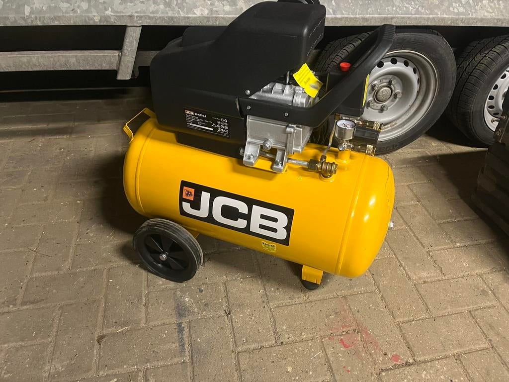 Nieuwe Compressor jcb 50L, Doe-het-zelf en Verbouw, Compressors, Ophalen, 6 tot 10 bar, Zo goed als nieuw, 25 tot 100 liter