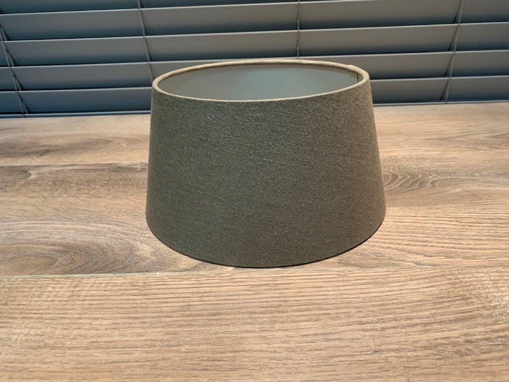 Mooie lampenkap van Stout verlichting taupe twv € 69,00, Ophalen of Verzenden, Zo goed als nieuw, Rond