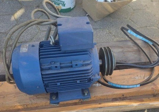 Euromotor 4 kW Elektromotor met V-snaren, Ophalen, Gebruikt
