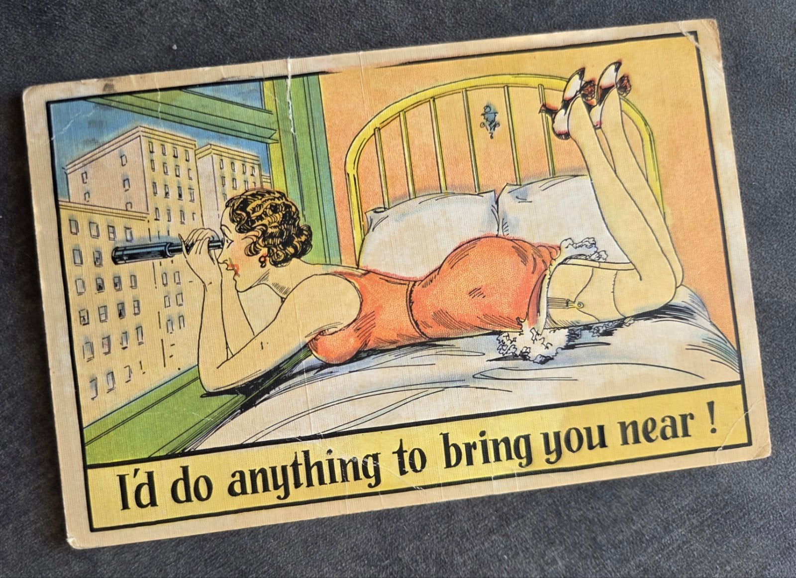 Sexy vrouw gluurt met Verrekijker uit het raam, Verzenden, 1920 tot 1940, Gelopen, Overige thema's