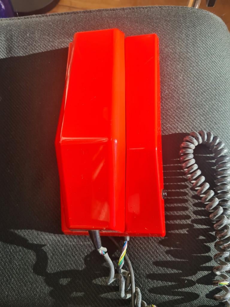 Vintage Rode Wandtelefoon - PTT Telecom Vox 100, Ophalen, Gebruikt, 1 handset