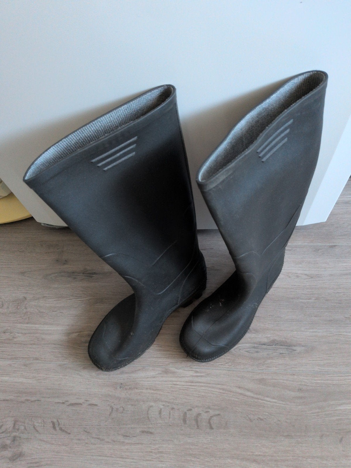 Zwarte regenlaarzen maat 37, Kleding | Dames, Schoenen, Ophalen of Verzenden, Gedragen, Zwart, Regenlaarzen