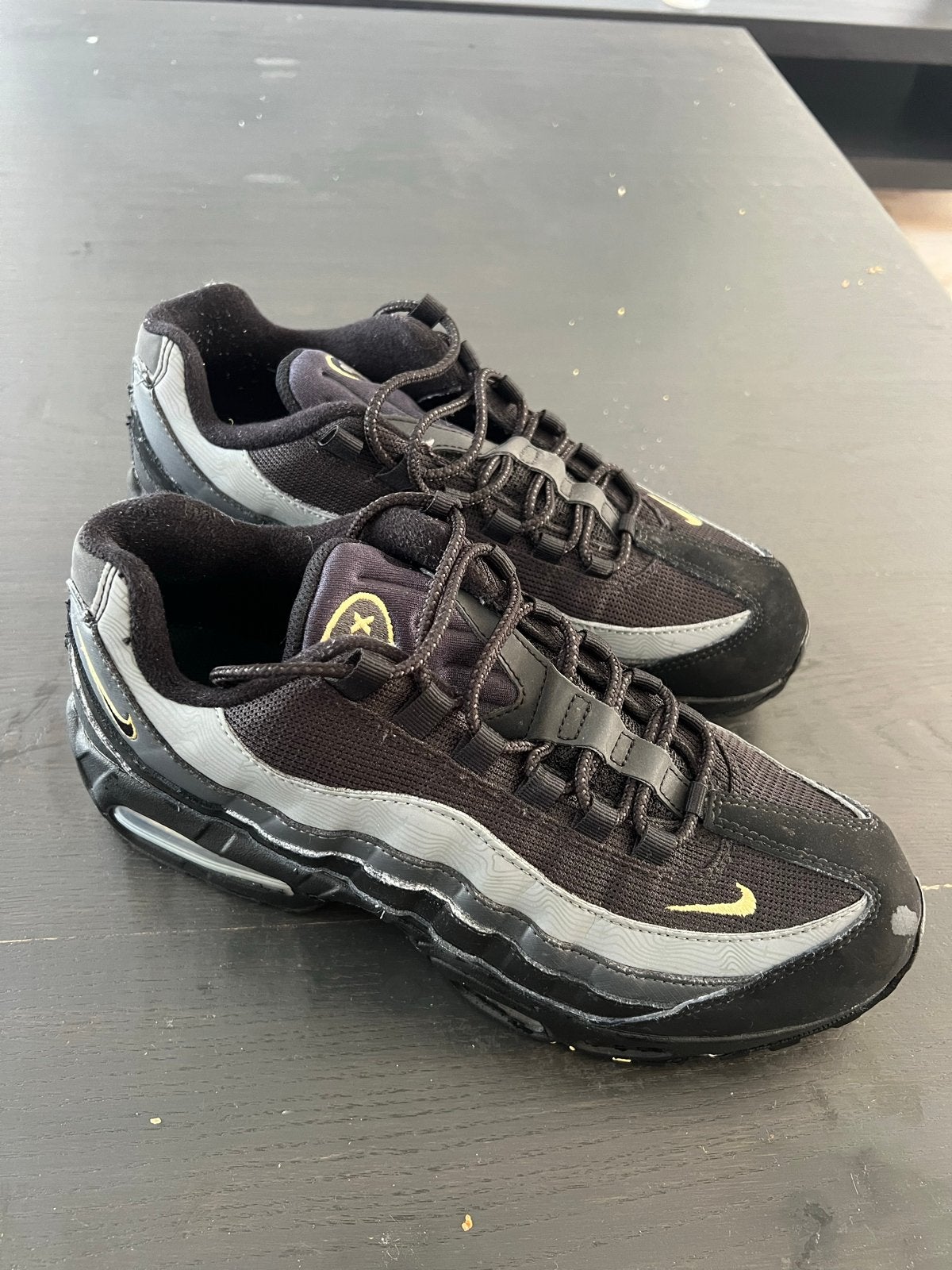 Nike Air Max 95 Zwart/Goud Heren Sneakers, Ophalen, Zo goed als nieuw, Zwart, Sneakers of Gympen