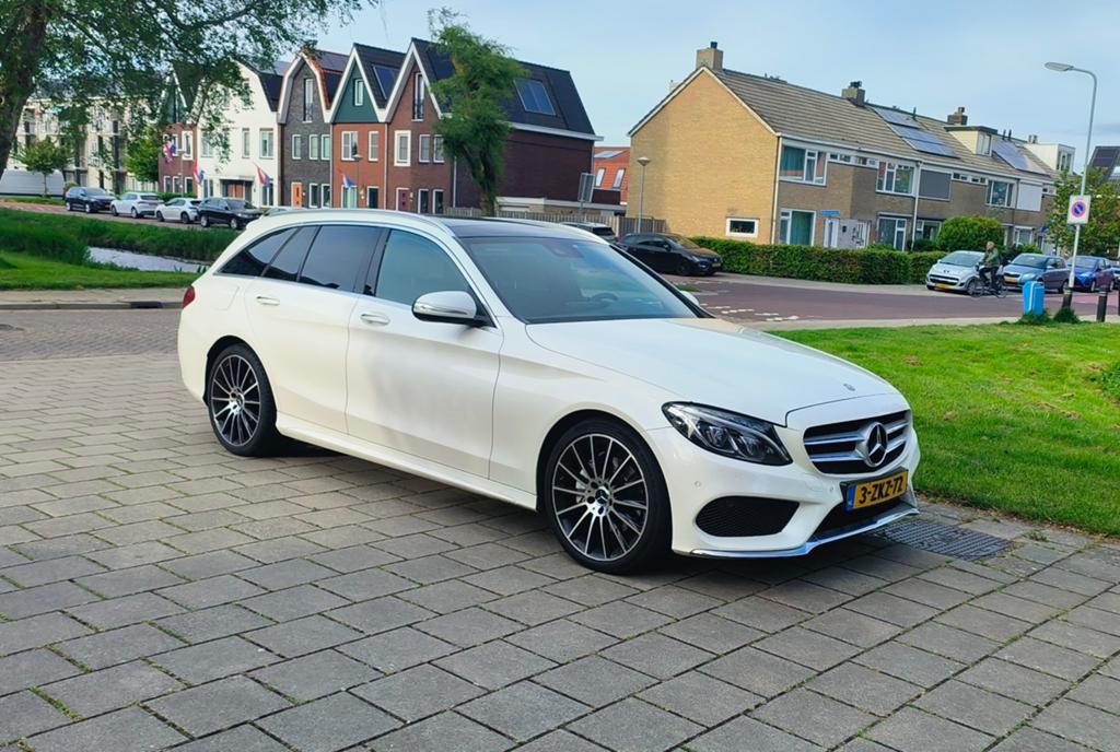 Mercedes c220d estate 170pk 2.1 AMG uitgevoerd Automaat, Wit, Auto's, Automaat, Achterwielaandrijving, 1800 kg, 4 cilinders
