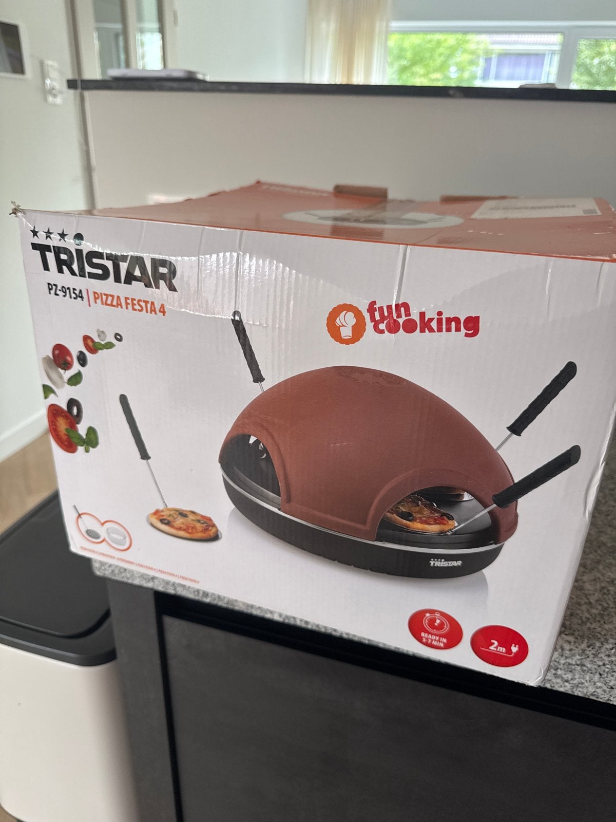 Tristar PZ-9154 Pizza Festa 4 - z.g.a.n in doos, Ophalen, Minder dan 45 cm, Pizzaoven, Zo goed als nieuw