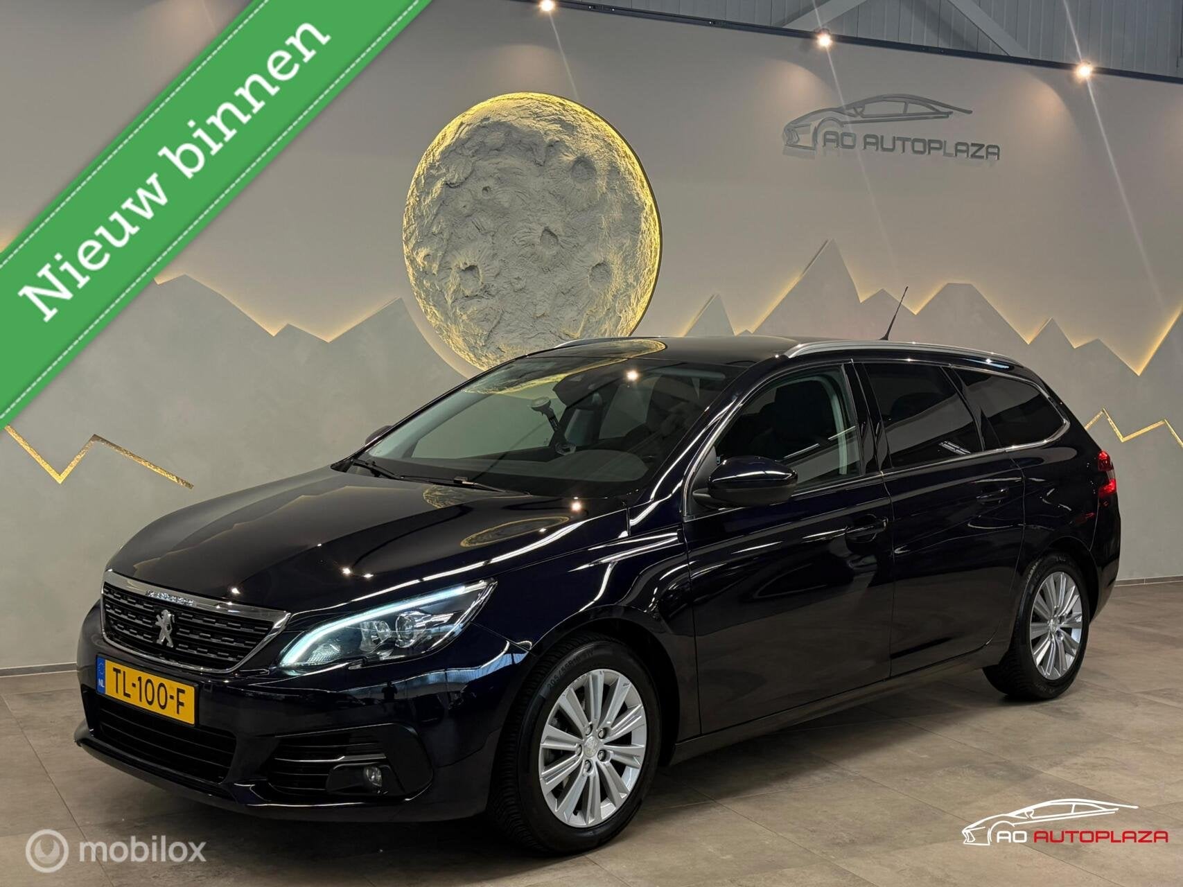 Peugeot 308 SW 1.2 PureTech Allure Panorama/Leder/Stoelverwa, Auto's, 1199 cc, Blauw, 630 kg, 3 cilinders