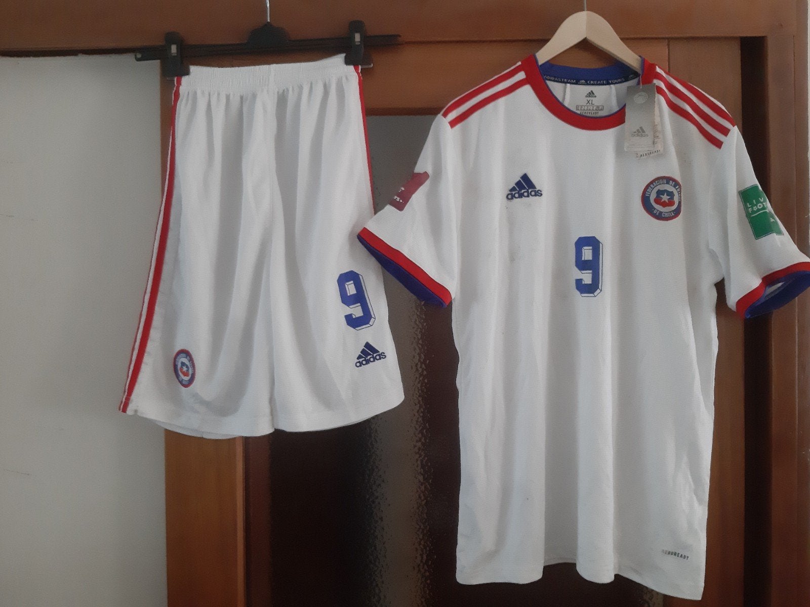 Adidas Chili uit-tenue 2021/2022 - Jean Meneses #9 maat L XL, Ophalen of Verzenden