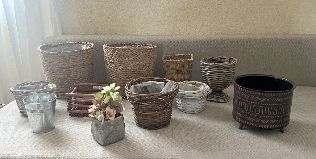 bloempot plantenpot mand van riet / wilg, hout, bamboe e.a, Overige materialen, Rond, Ophalen of Verzenden, Zo goed als nieuw
