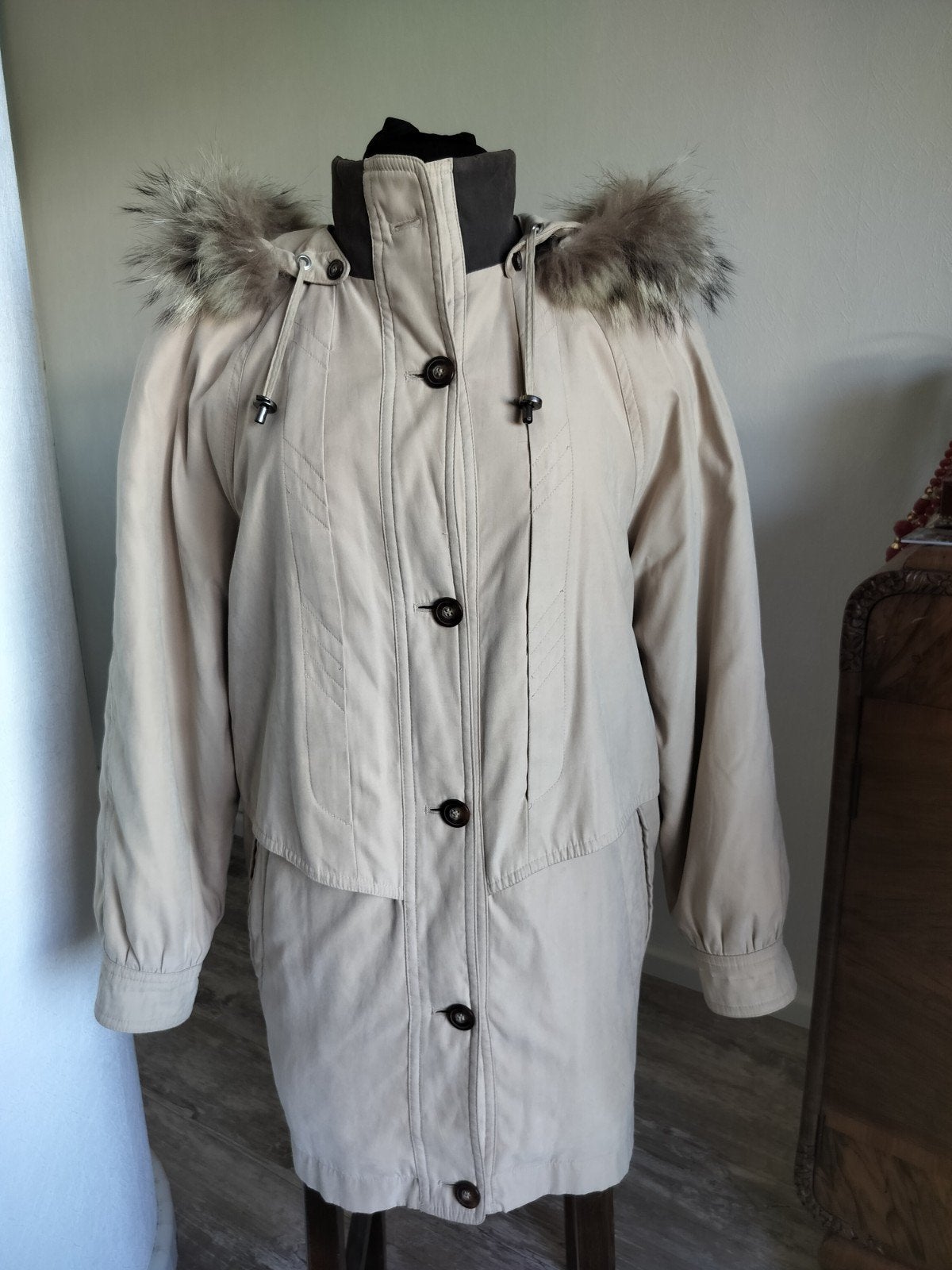 Vintage '90 jas met afneembare bont kraag, Ophalen of Verzenden, Zo goed als nieuw, Maat 38/40 (M), Beige