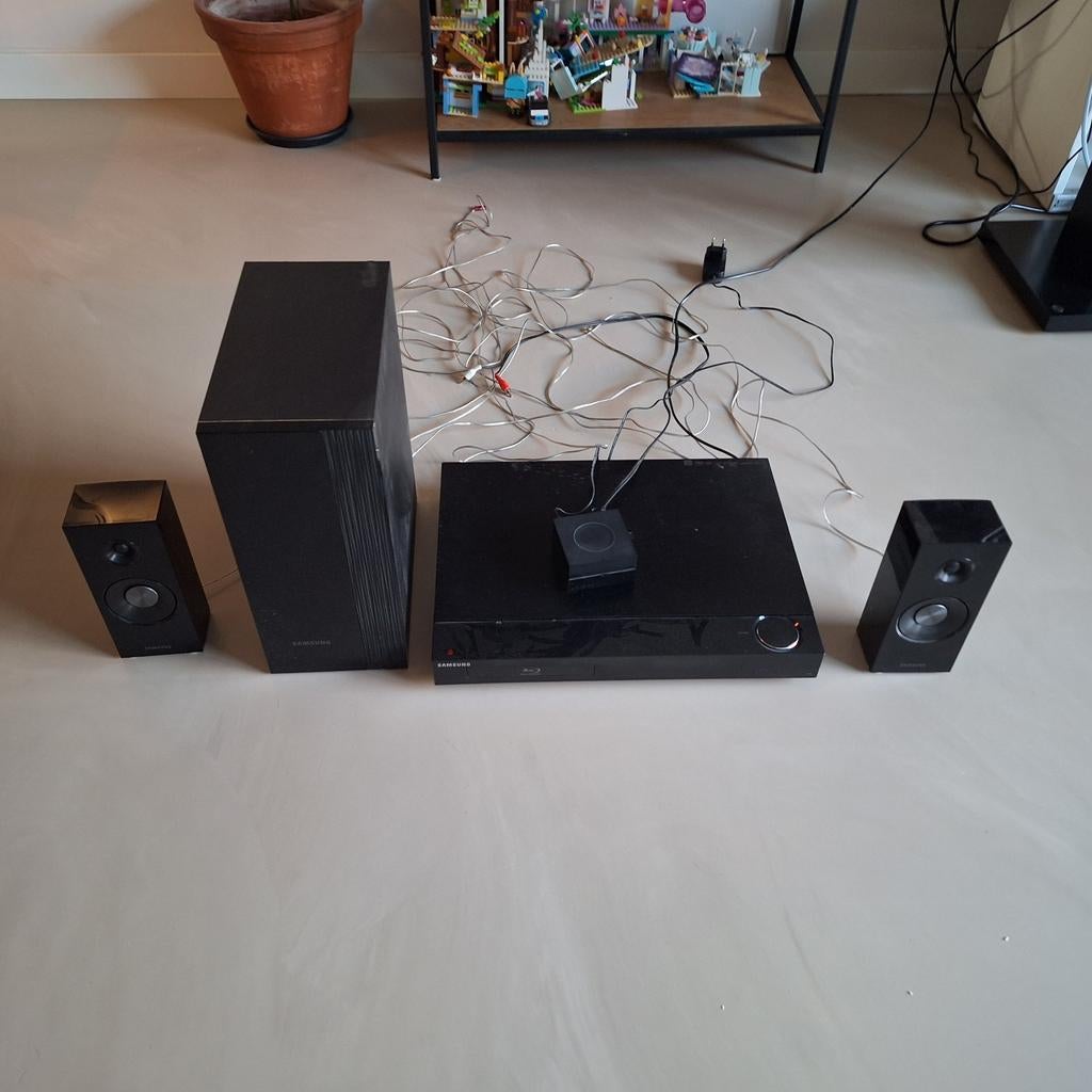 Samsung Home Cinema Set met Blu-ray speler en 2.1 systeem, Gebruikt, Verzenden, 2.1-systeem, Blu-ray-speler