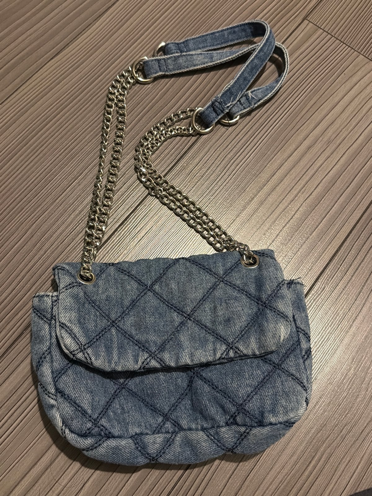 Stradivarius denim schoudertasje met ketting, Sieraden, Tassen en Uiterlijk, Ophalen of Verzenden, Zo goed als nieuw, Blauw, Schoudertasje