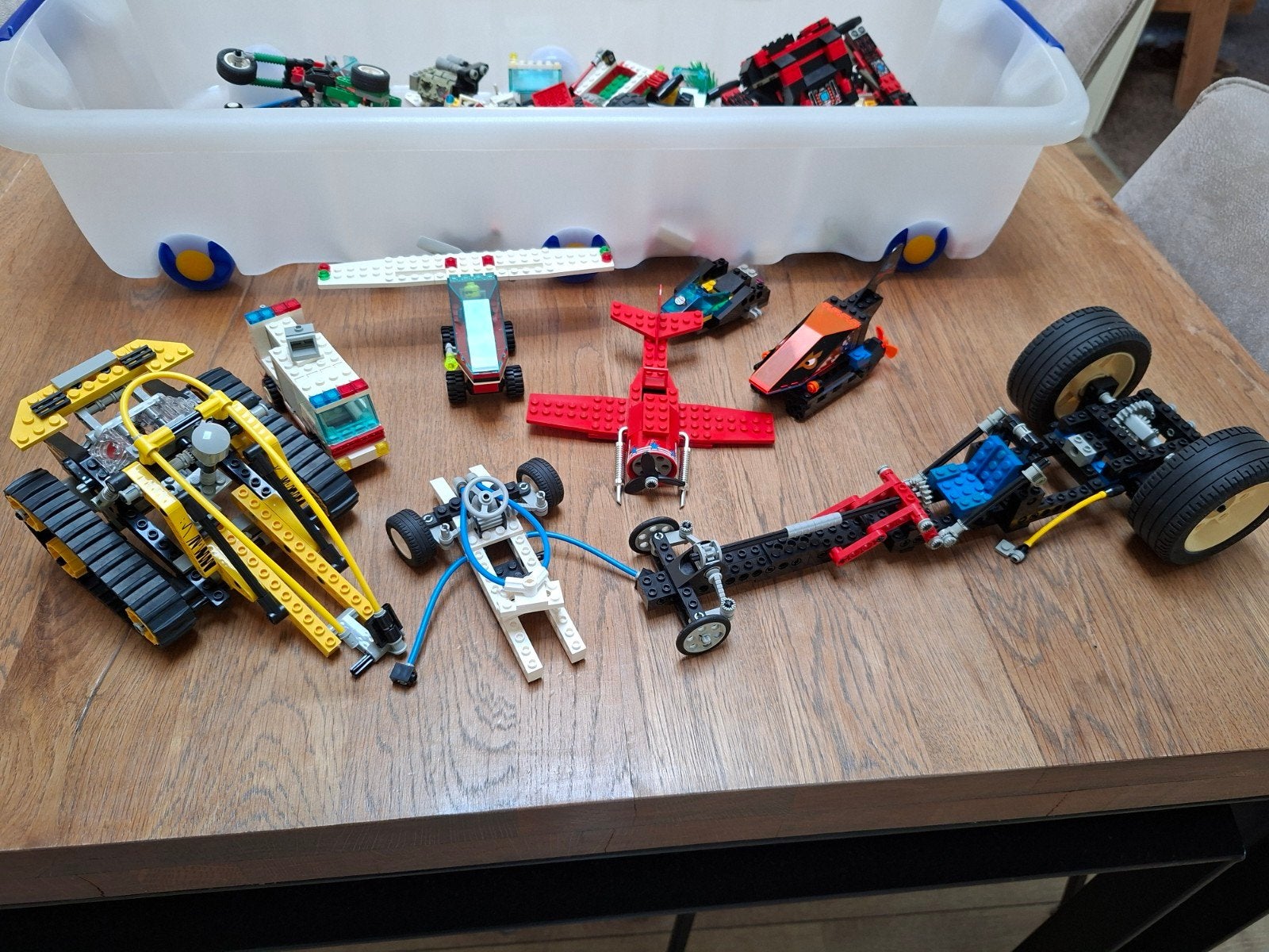 Technic lego. Auto's,  vliegtuig, zie foto's.