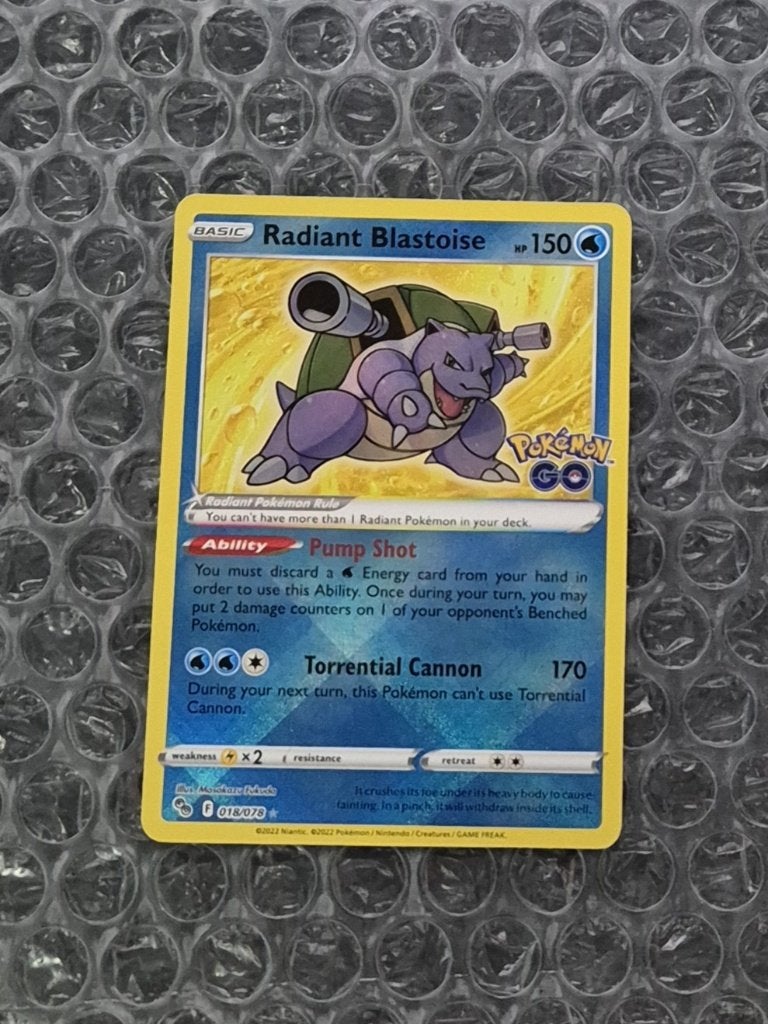 Radiant Blastoise 018/078 Pokemon GO Sword & Shield, Ophalen of Verzenden, Zo goed als nieuw, Losse kaart, Foil