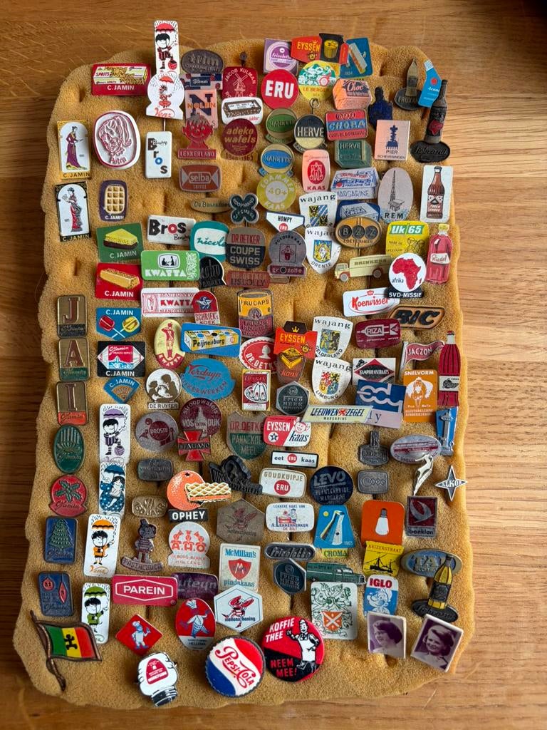 Spedjes pins retro set 1, Ophalen of Verzenden, Gebruikt, Speldje of Pin