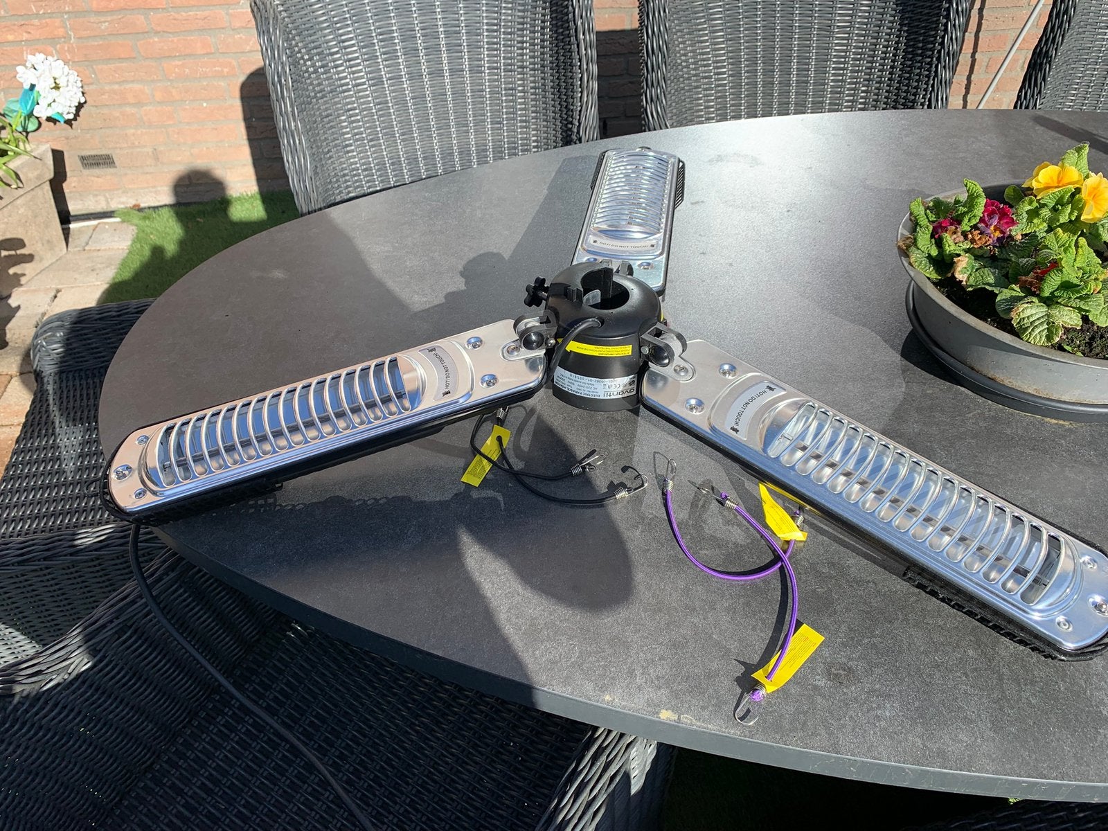 Hele mooie en goedeerkende parasol verwarmers, Tuin en Terras, Ophalen, Zo goed als nieuw