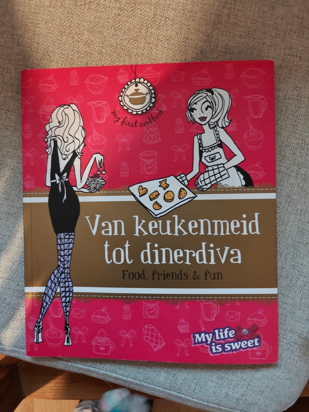 My life is sweet - Van keukenmeid tot dinerdiva, Boeken, Ophalen of Verzenden, Zo goed als nieuw, My life is sweet; J. Schirnhofer