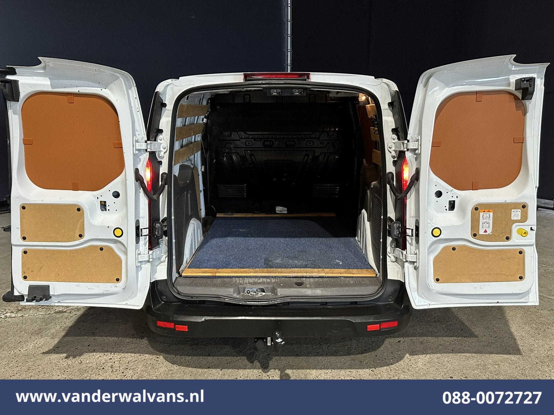 Ford Transit Connect 1.5 EcoBlue L1H1 Euro6 Airco | 3-Zits |, Auto's, Voorwielaandrijving, Stof, Gebruikt, 4 cilinders
