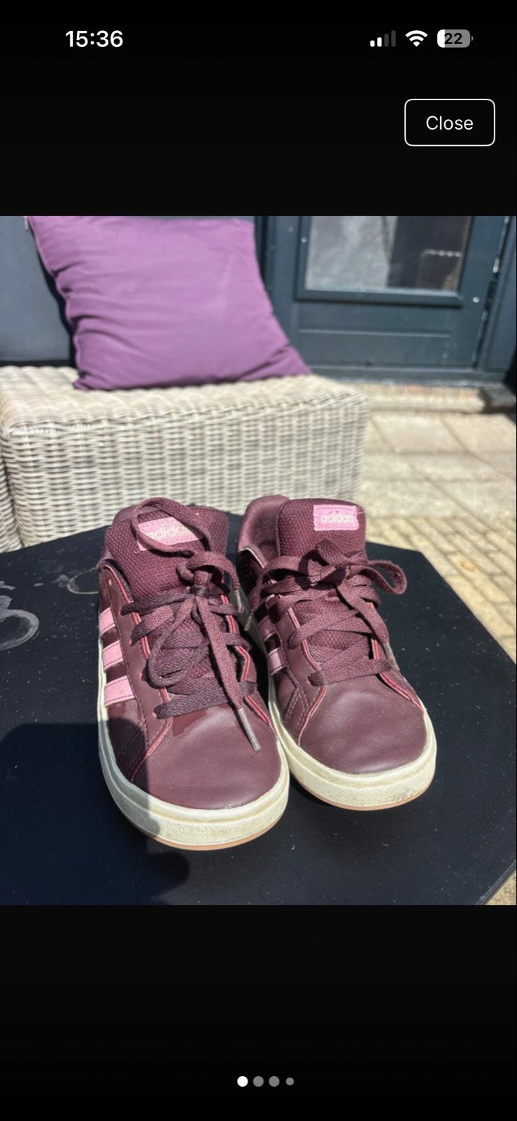 Adidas sneakers maat 33 - Gedragen maar goed voor een 2e ron, Gebruikt, Meisje, Sportschoenen, Ophalen of Verzenden