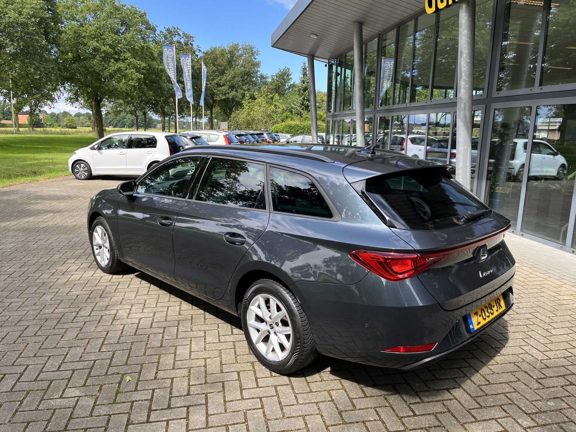 SEAT Leon Sportstourer 1.0 eTSI Style Business Intense | AUT, Stof, Gebruikt, Euro 6, 1290 kg