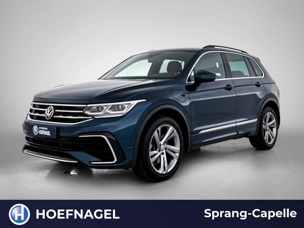 Volkswagen Tiguan 1.4 TSI eHybrid R-Line | Camera | CarPlay, Auto's, Volkswagen, 1716 kg, 4 cilinders, 150 pk, Blauw